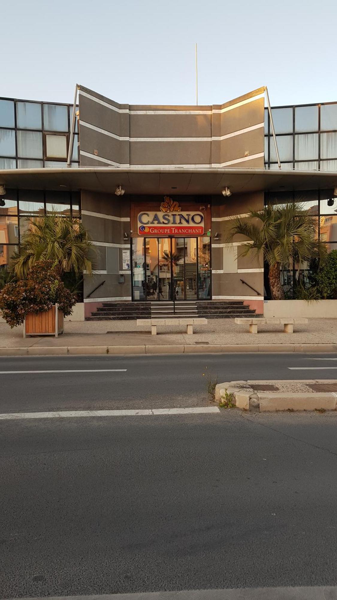 La Plage Vous Appartient - Studio Cabine Vue Mer Appartement Sète Buitenkant foto