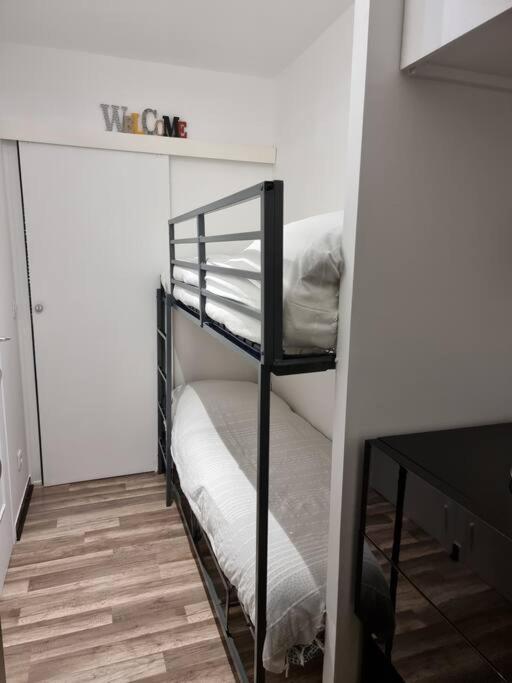 La Plage Vous Appartient - Studio Cabine Vue Mer Appartement Sète Buitenkant foto